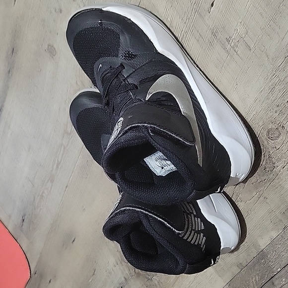 Boys Team Hustle - Picture 2 of 7